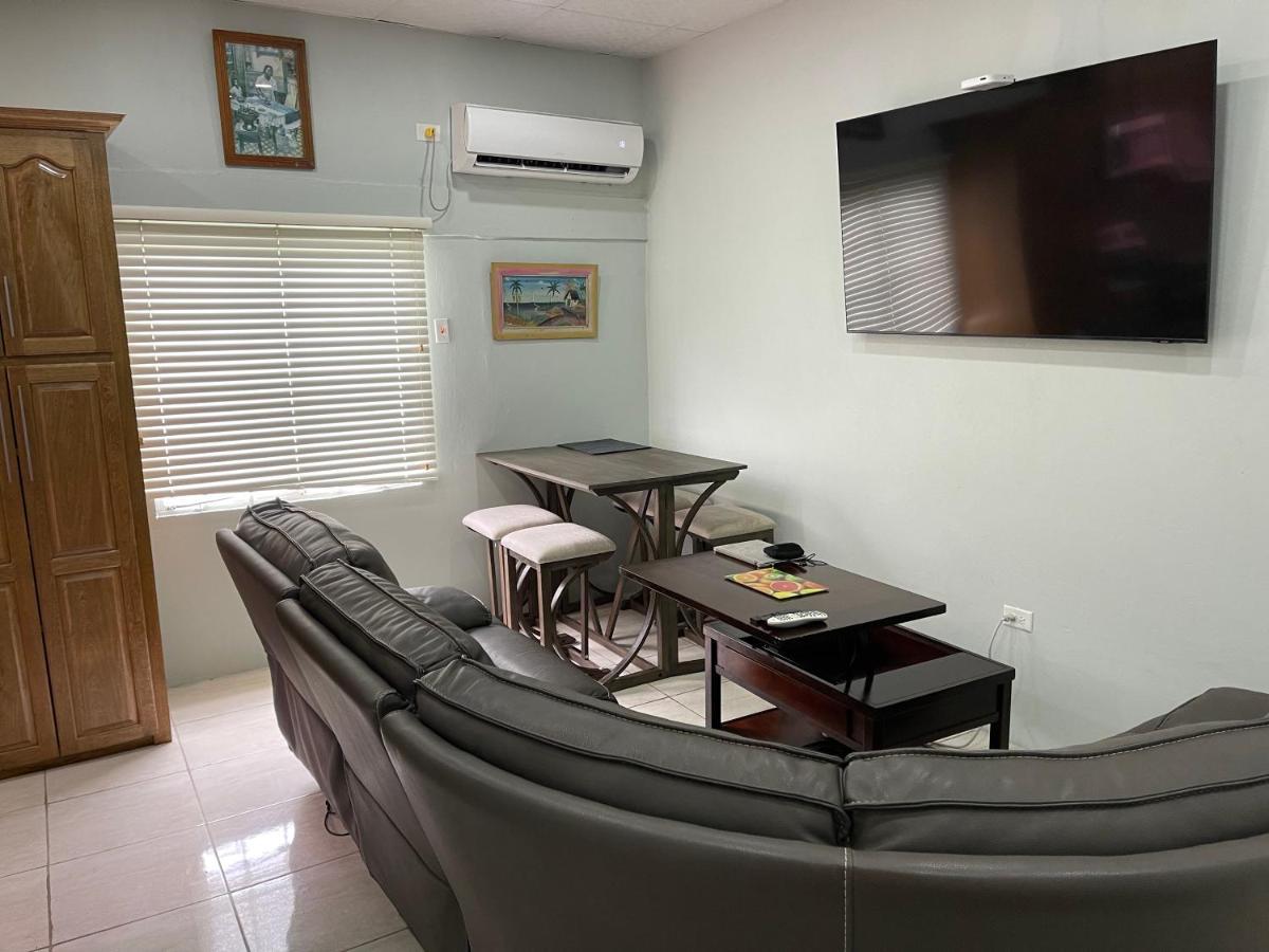 Beverley Manor Diamond Vale' 2 Bedroom 1 Bath Apartment Diego Martin المظهر الخارجي الصورة